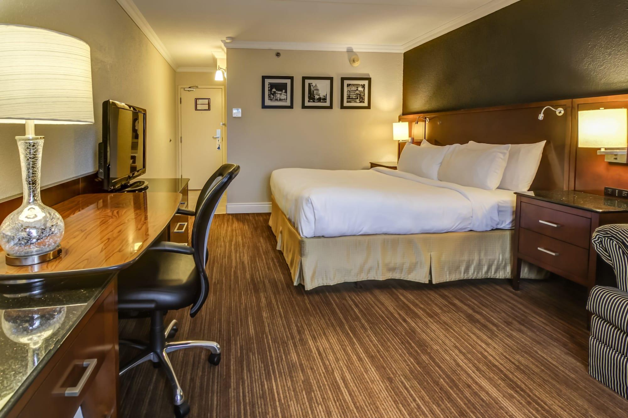 La Sagueneenne - Hotel Et Centre De Congres Chicoutimi Екстериор снимка