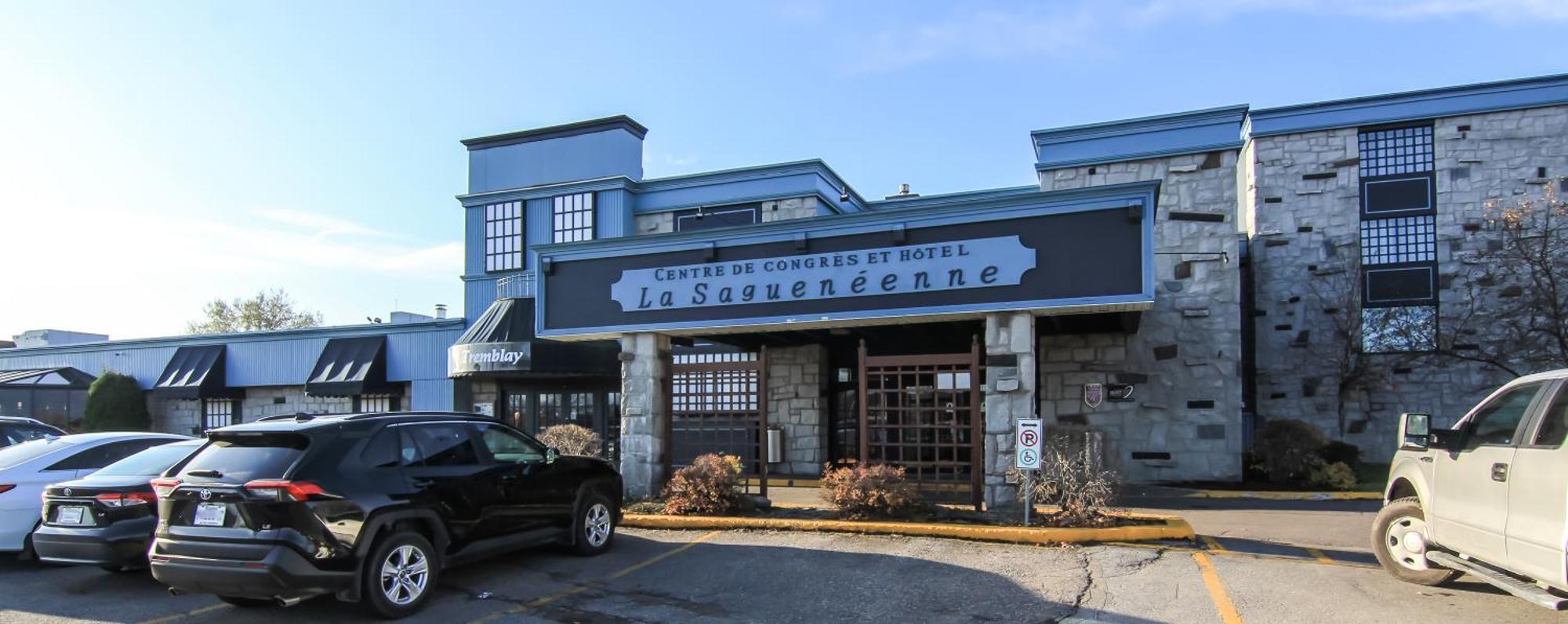 La Sagueneenne - Hotel Et Centre De Congres Chicoutimi Екстериор снимка